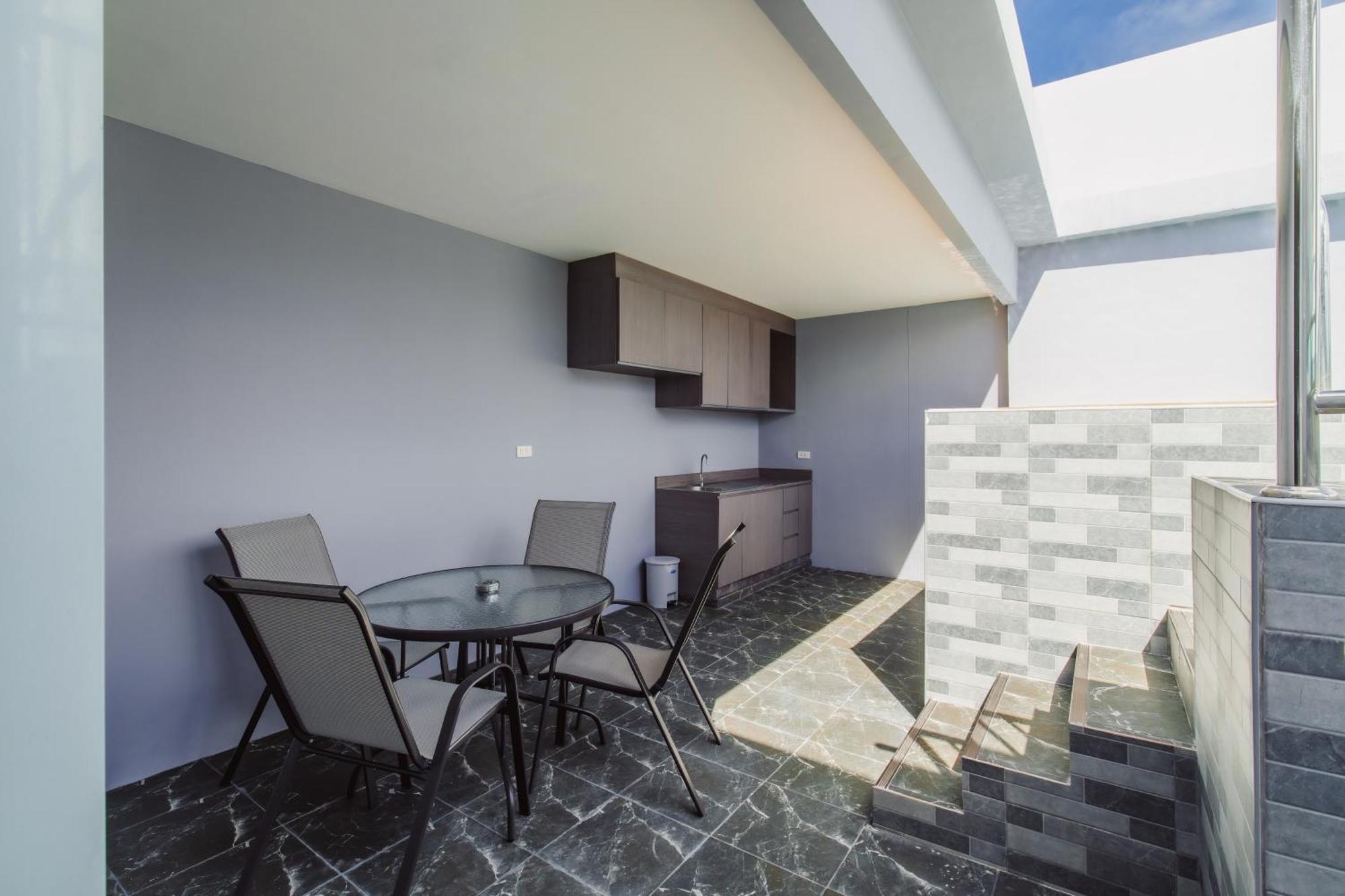 Elite Suites Patong By Bauman Residence Exterior foto